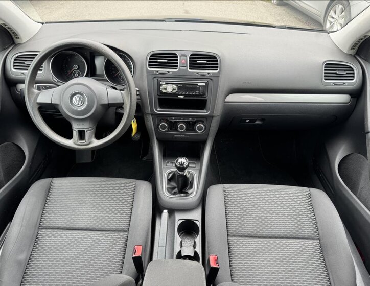 Volkswagen Golf Hatchback 1,6 l 77 kw