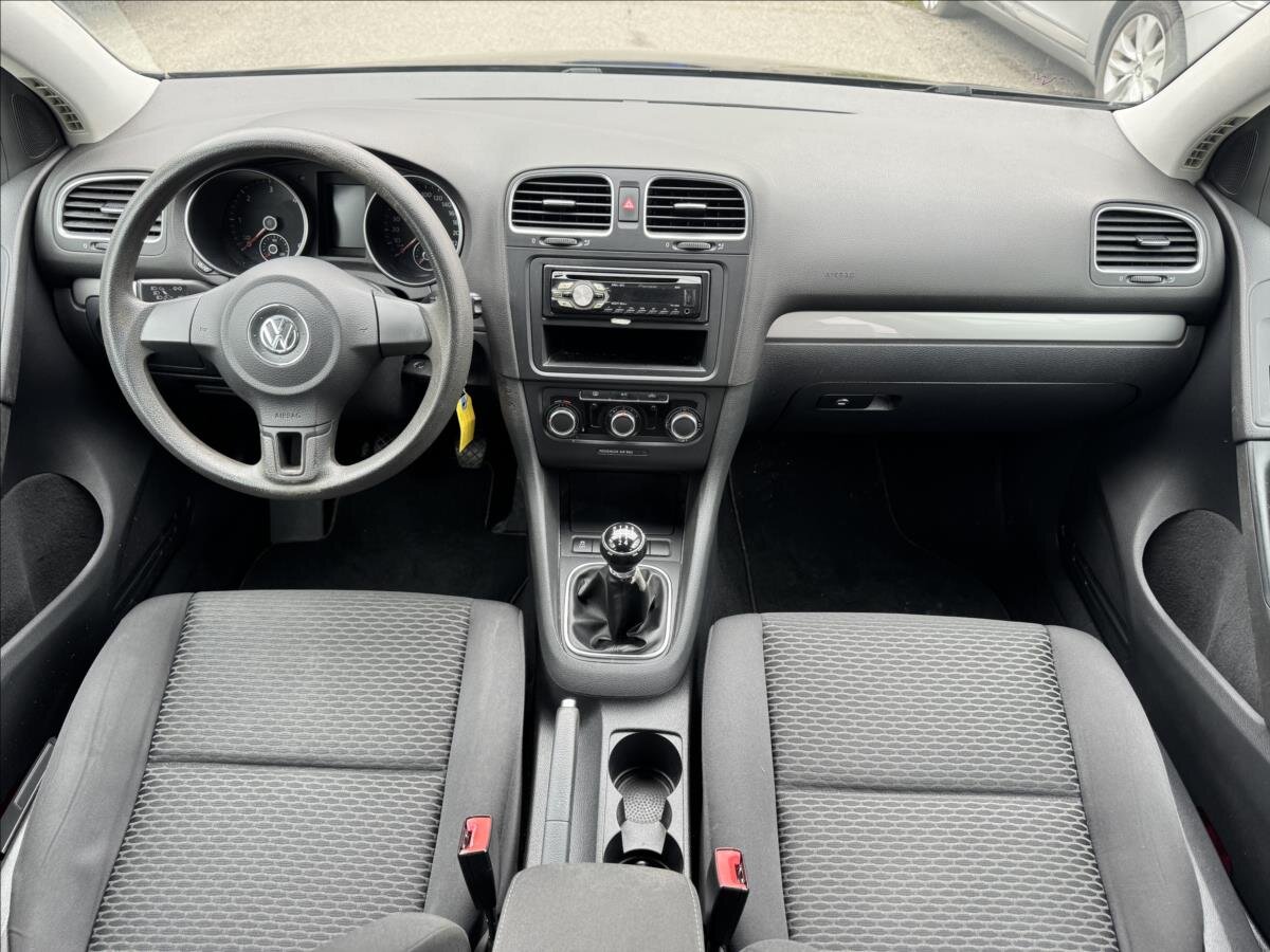 Volkswagen Golf Hatchback 1,6 l 77 kw