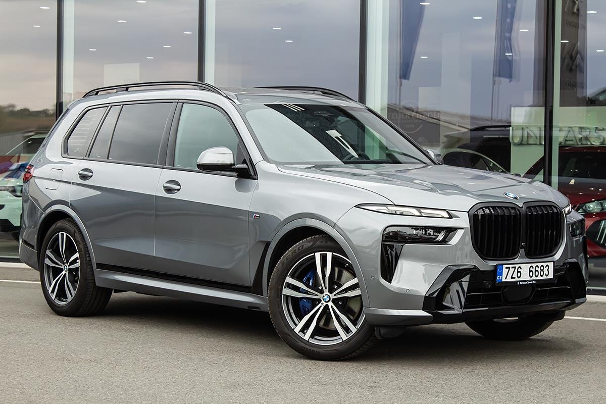 BMW X7 SUV / Terénní 3,0 l 250 kw