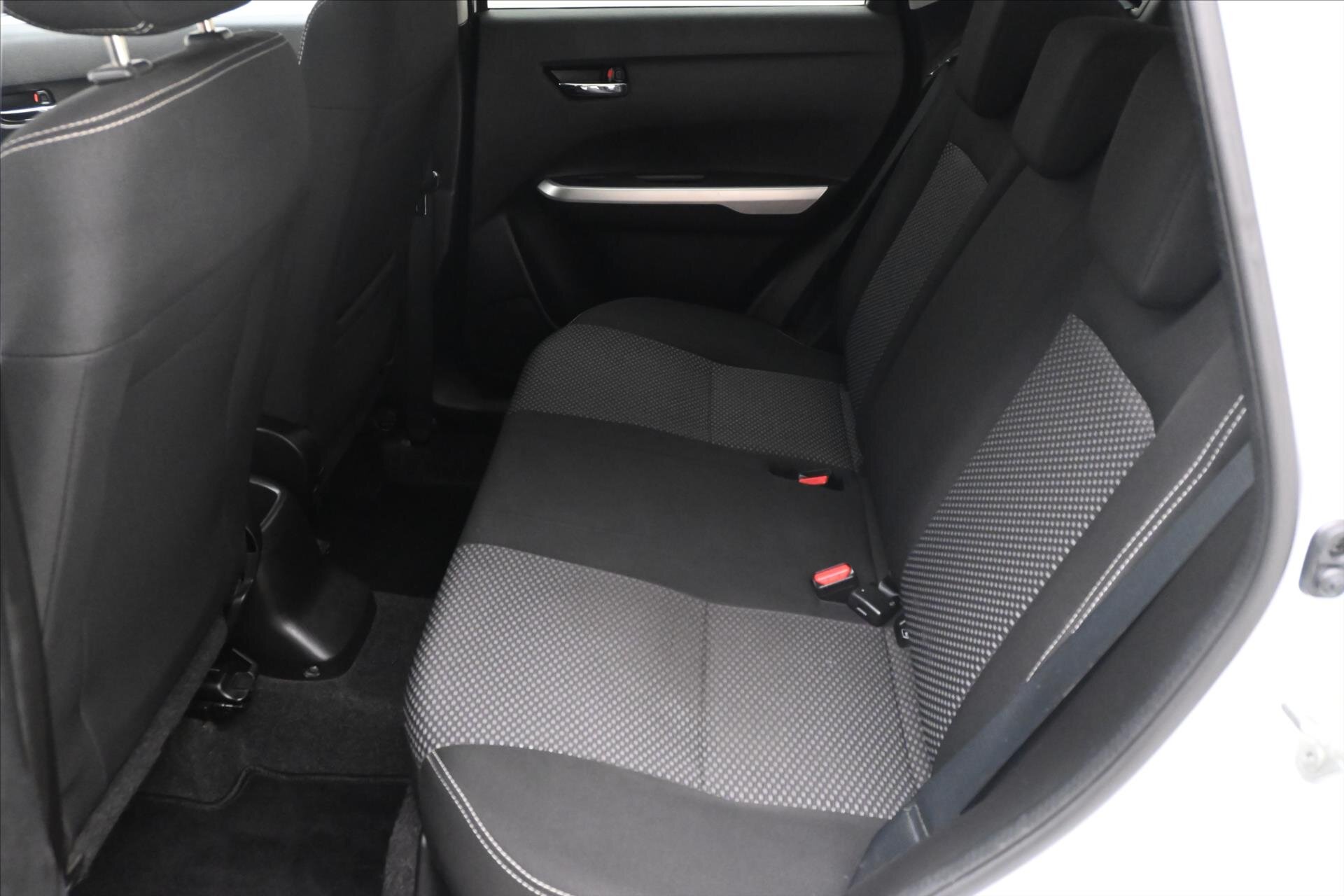 Suzuki Vitara SUV 1,6 l 88 kw