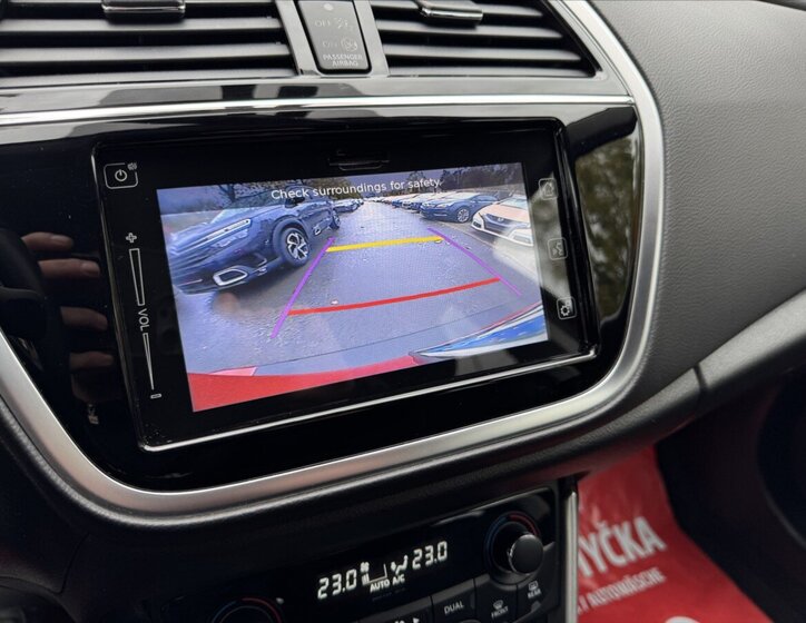 Suzuki SX4 S-Cross 27