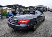 Mercedes-Benz Třídy E 12
