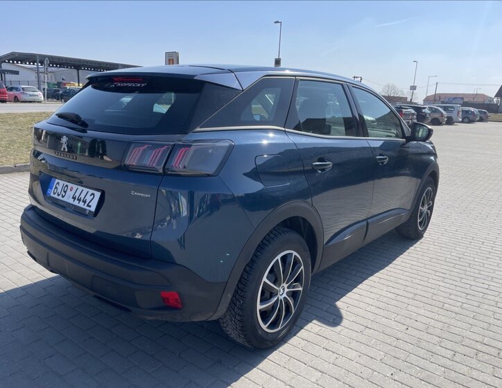 Peugeot 3008 MPV 1,2 l 96 kw