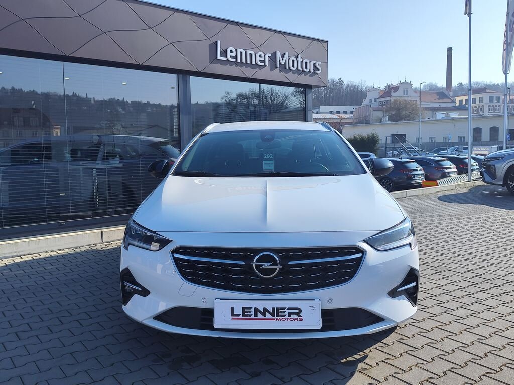 Opel Insignia Kombi 2,0 l 128 kw