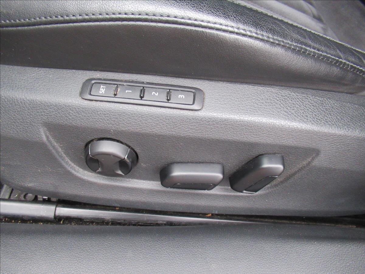 Škoda Superb Kombi 2,0 l 110 kw