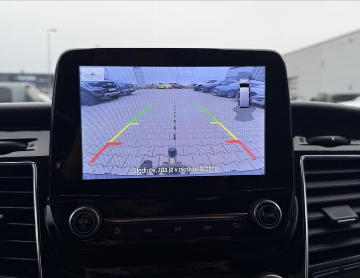 Ford Tourneo Custom MPV 2,0 l 136 kw