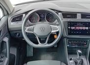 Volkswagen Tiguan 6