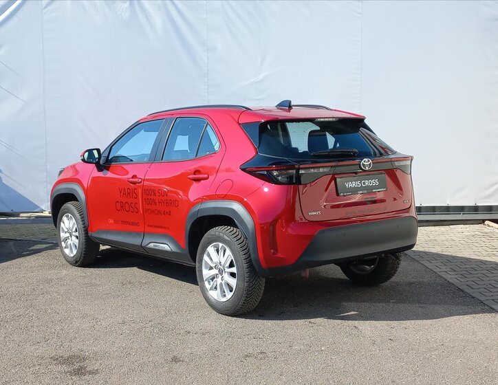 Toyota Yaris Cross CUV / Crossover 1,5 l 68 kw