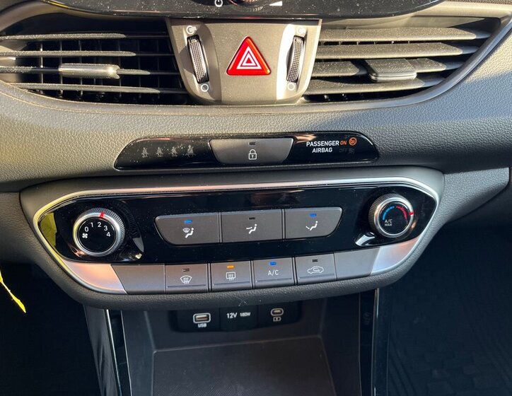 Hyundai i30 Kombi 1,5 l 70 kw