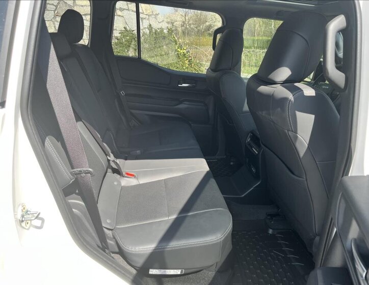 Toyota Land Cruiser Ostatní 2,4 l 243 kw