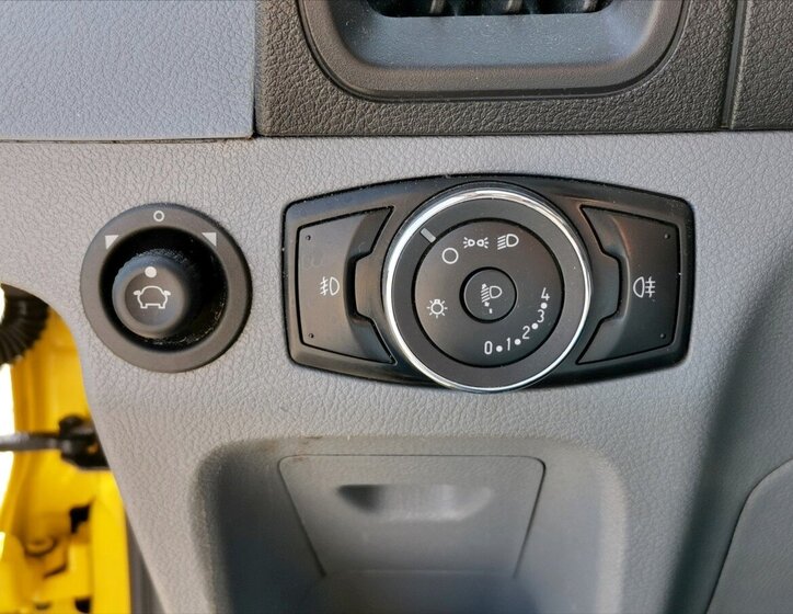 Ford Transit Valník 2,0 l 125 kw