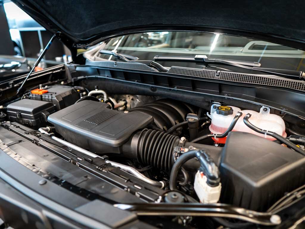 Chevrolet Suburban SUV 6,2 l 313 kw