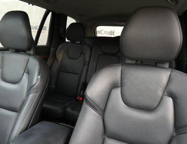 Volvo XC90 7