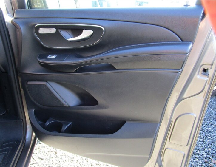 Mercedes-Benz Třídy V Kombi 2,1 l 140 kw