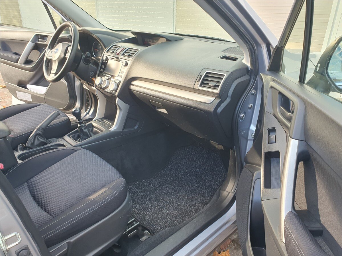 Subaru Forester SUV 2,0 l 108 kw