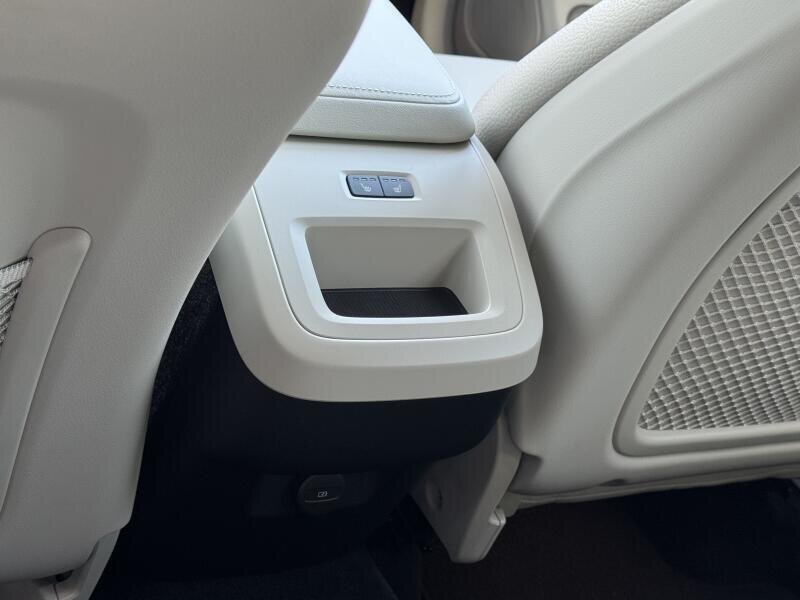 Volvo XC60 SUV / Terénní 2,0 l 145 kw