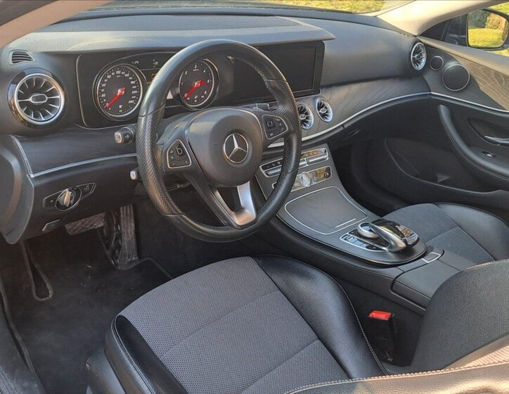 Mercedes-Benz Třídy E Kupé 2,0 l 143 kw