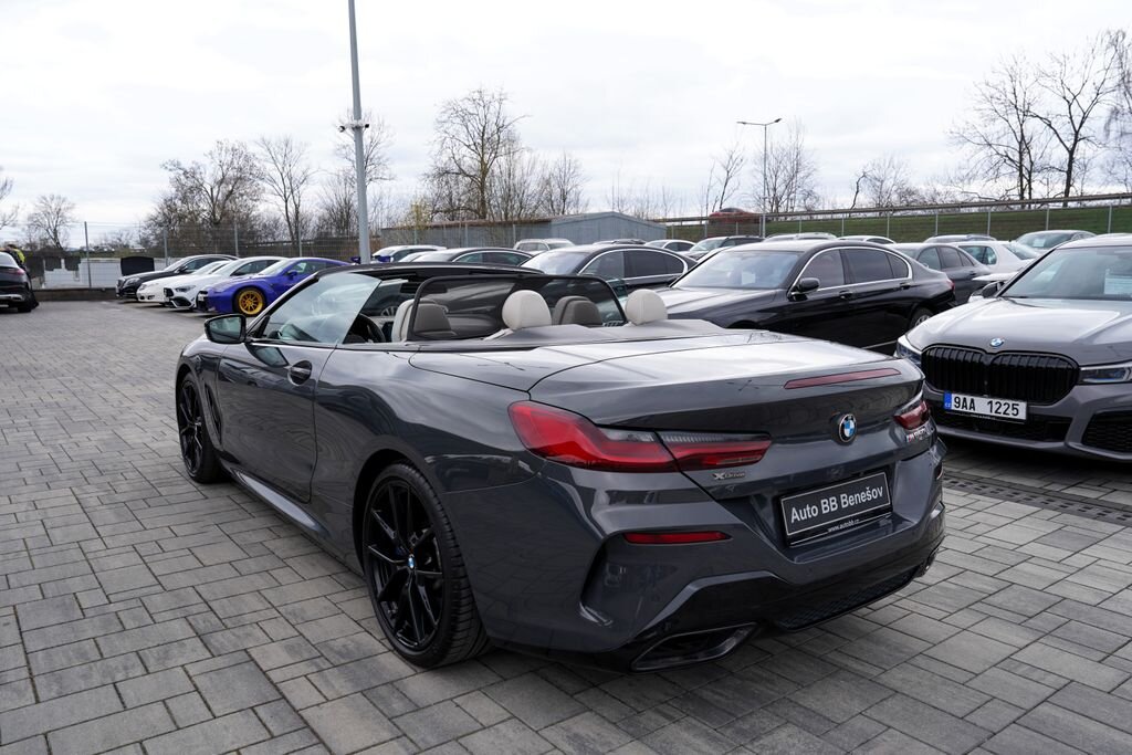 BMW Řada 8 Kabriolet 4,4 l 390 kw