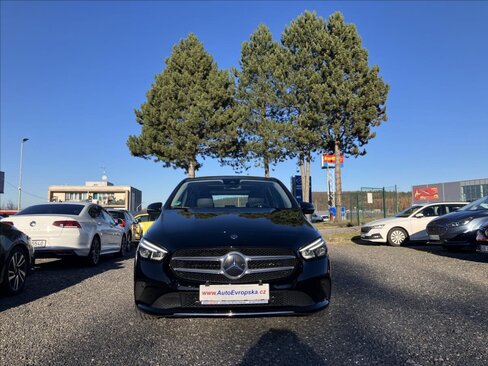 Mercedes-Benz Třídy B Hatchback 1,3 l 100 kw