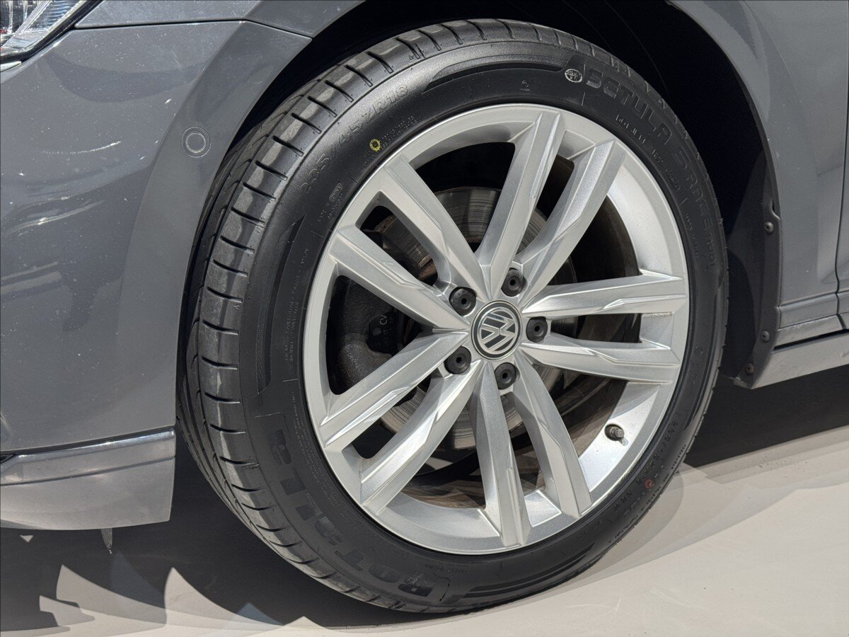 Volkswagen Passat Kombi 2,0 l 140 kw