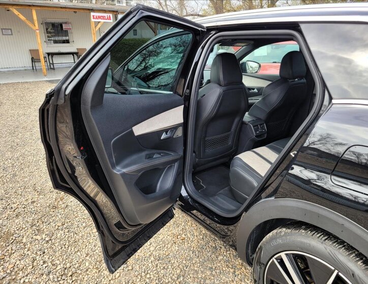 Peugeot 3008 SUV / Terénní 1,6 l 165 kw