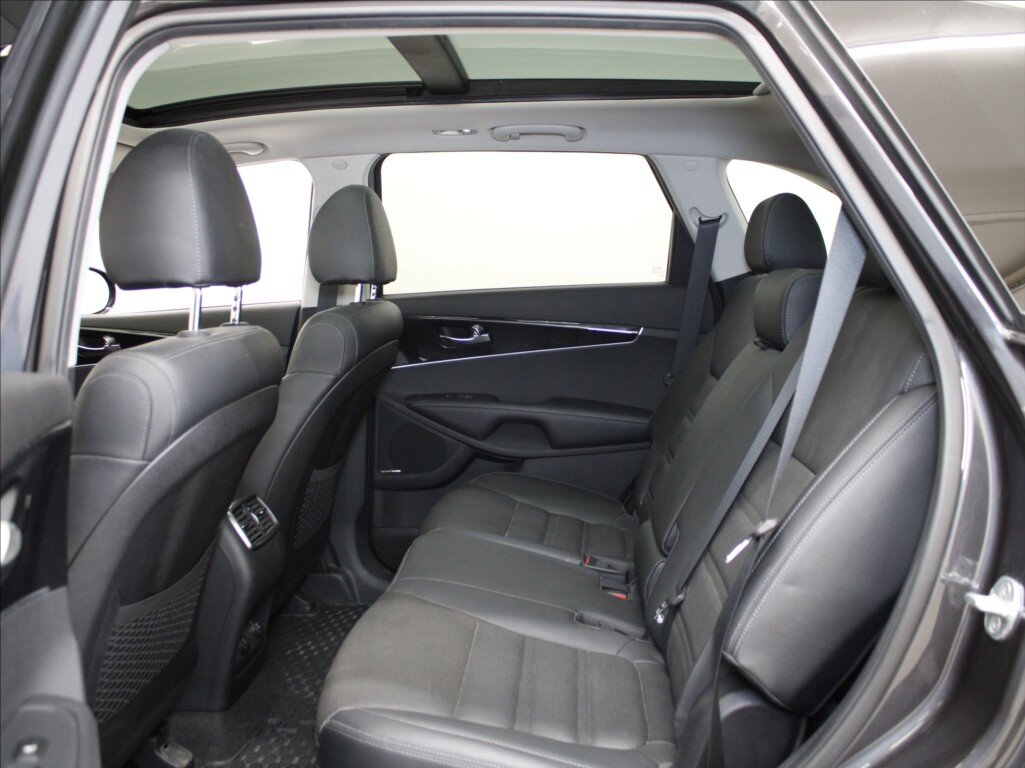 KIA Sorento SUV 2,2 l 147 kw