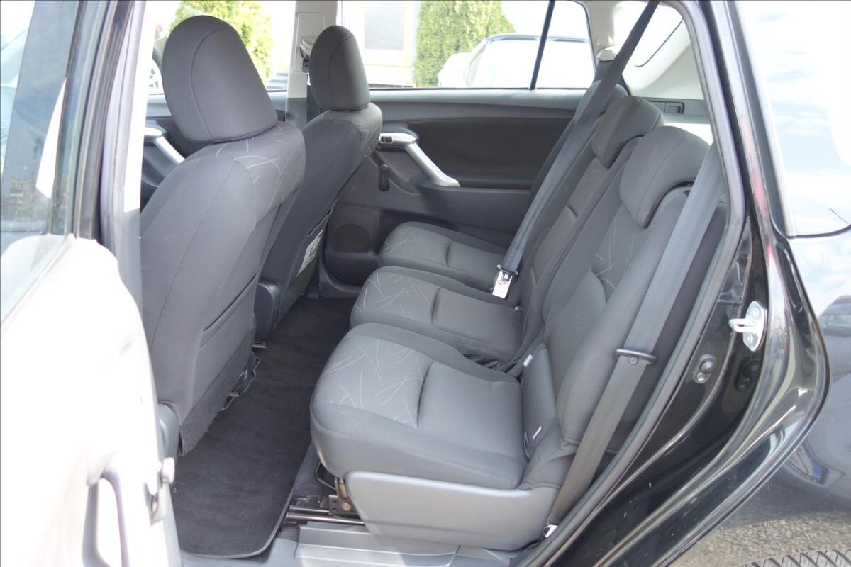 Toyota Verso MPV 1,6 l 97 kw