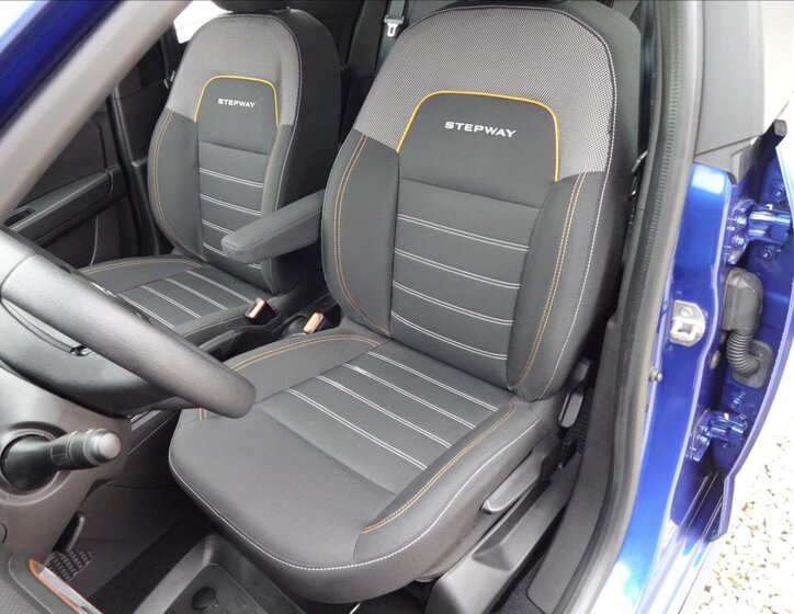 Dacia Sandero Hatchback 999,0 67 kw