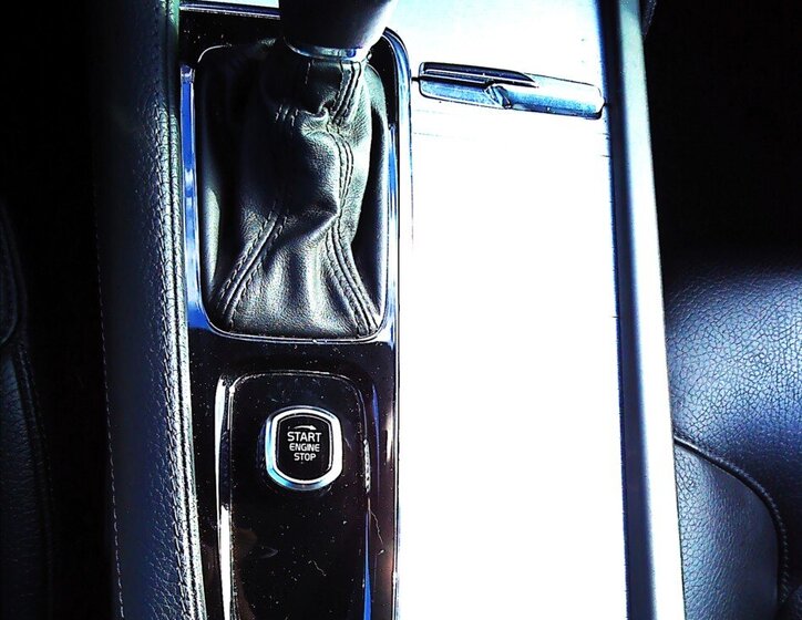 Volvo XC90 SUV / Terénní 2,0 l 173 kw