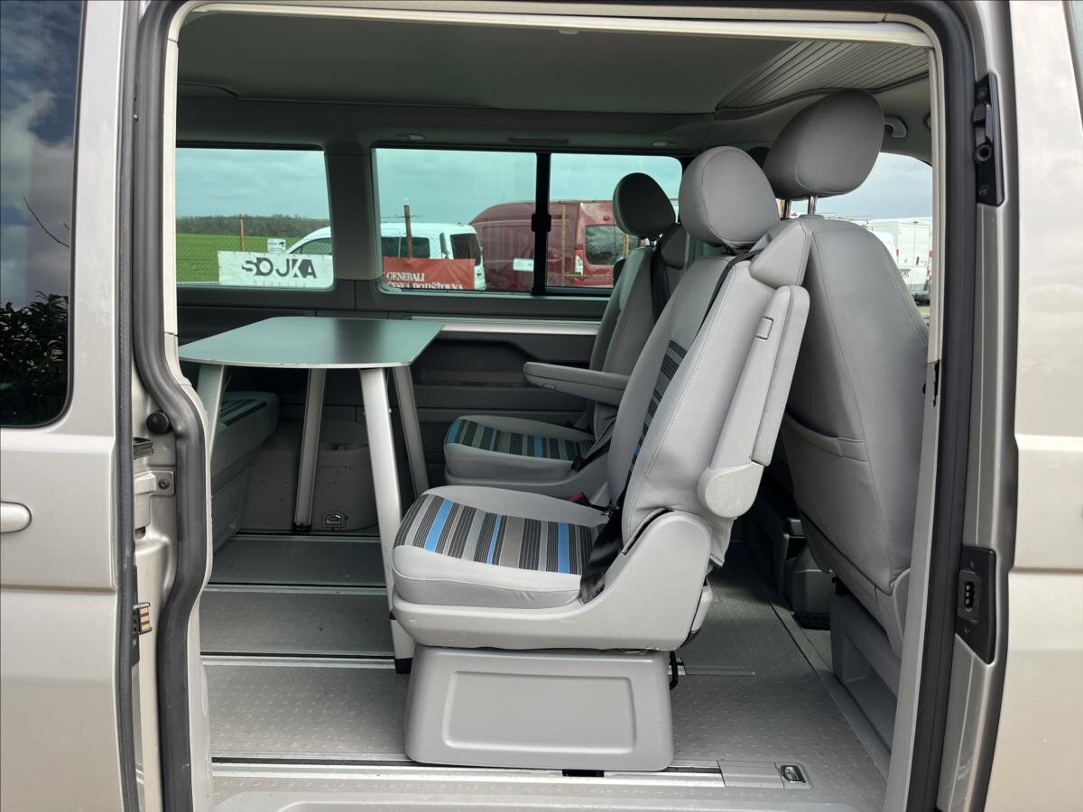 Volkswagen California VAN / Minibus 2,0 l 84 kw