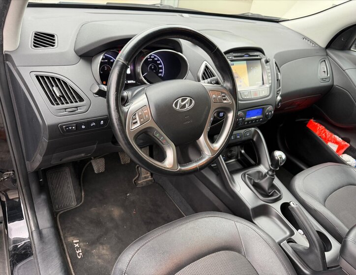 Hyundai ix35 7