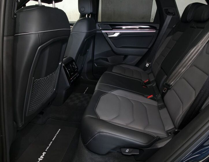 Volkswagen Touareg 13