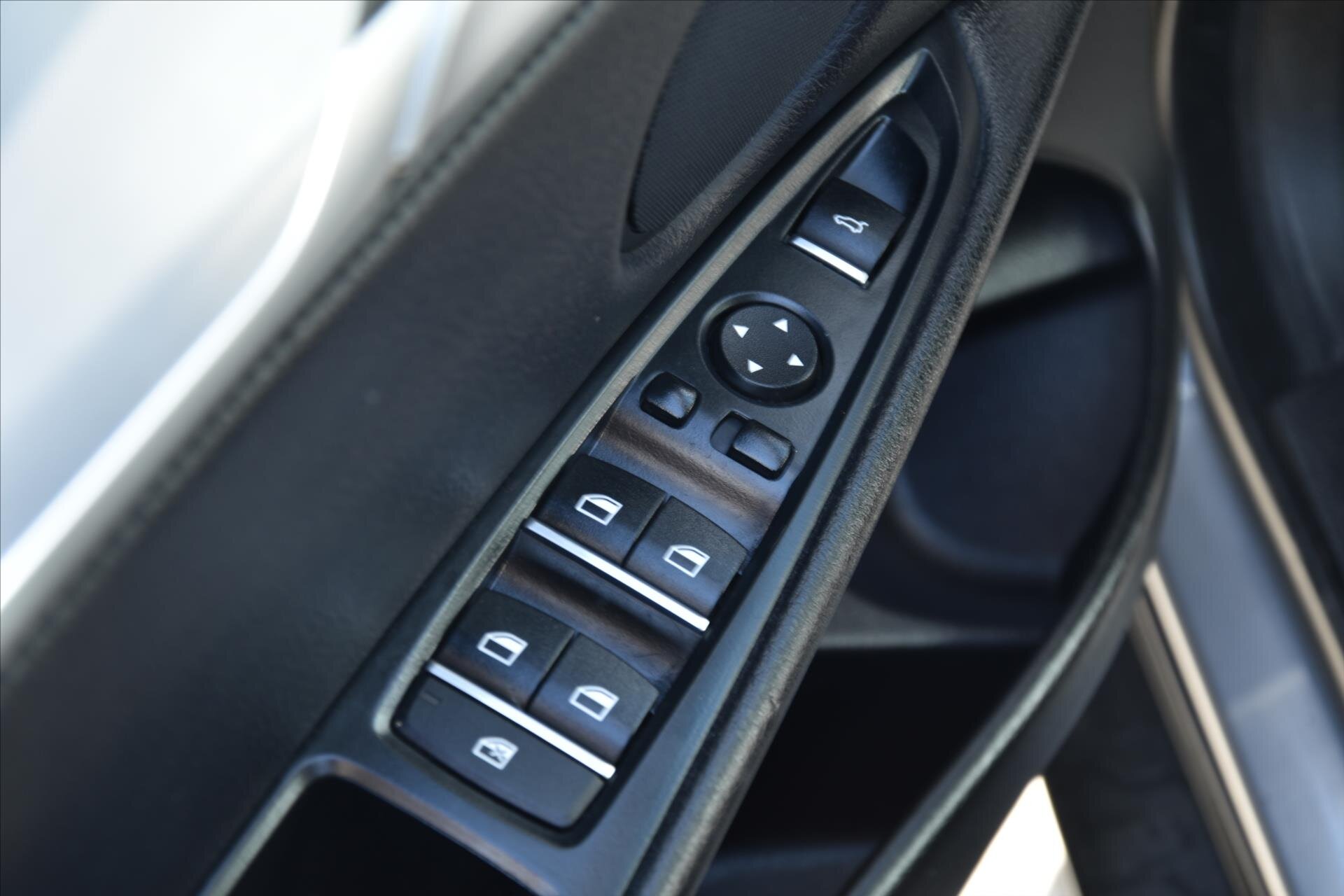 BMW X5 SUV / Terénní 3,0 l 204 kw