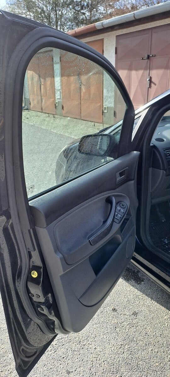 Ford C-MAX MPV 0,0 74 kw