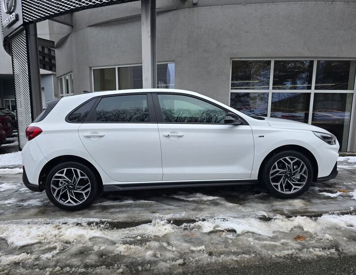 Hyundai i30 Hatchback 1,5 l 70 kw