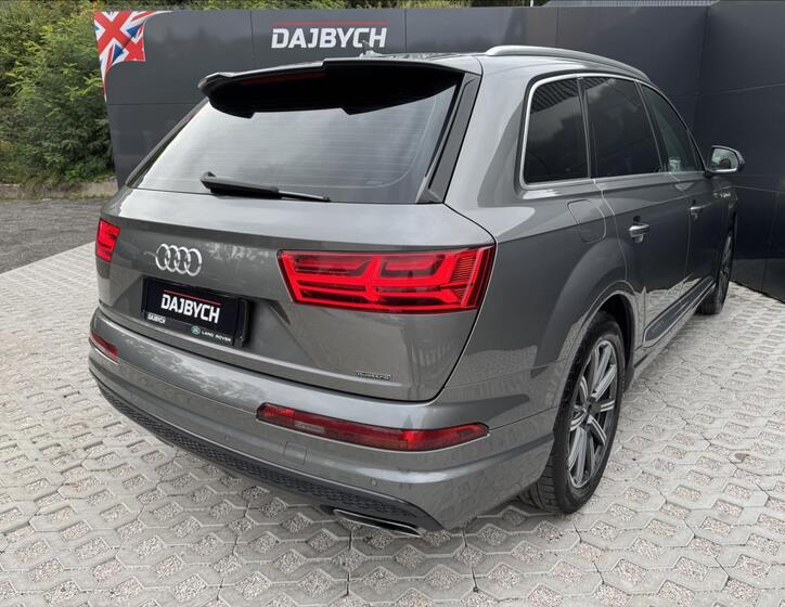 Audi Q7 7