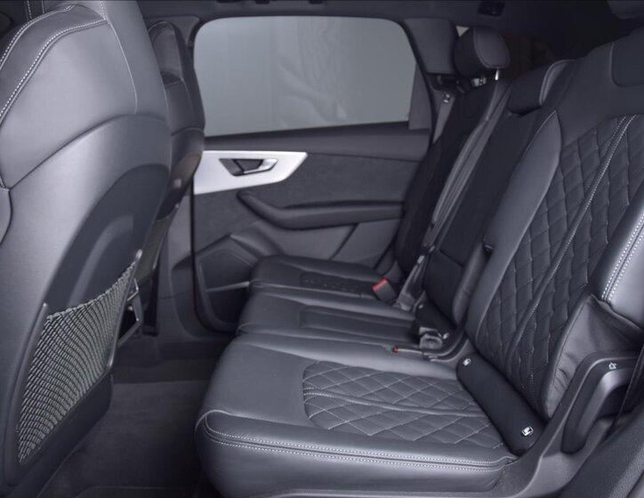 Audi Q7 SUV / Terénní 3,0 l 210 kw