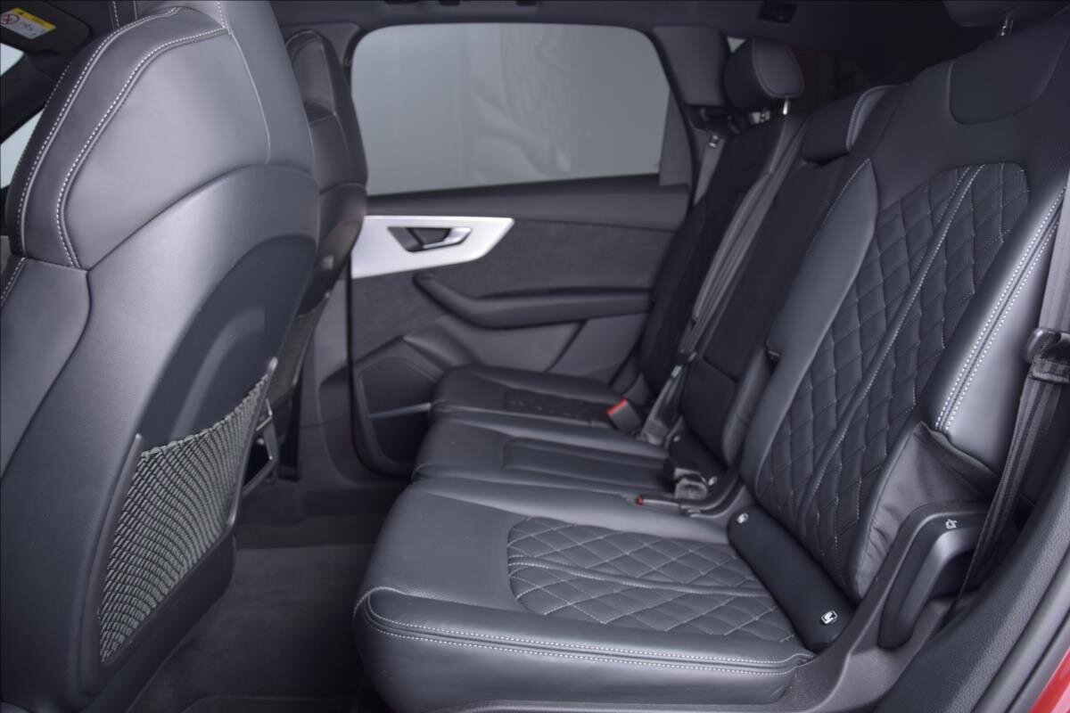Audi Q7 SUV / Terénní 3,0 l 210 kw