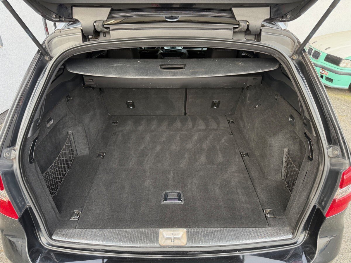 Mercedes-Benz Třídy E Kombi 2,1 l 100 kw