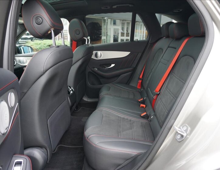 Mercedes-Benz GLC SUV 3,0 l 287 kw