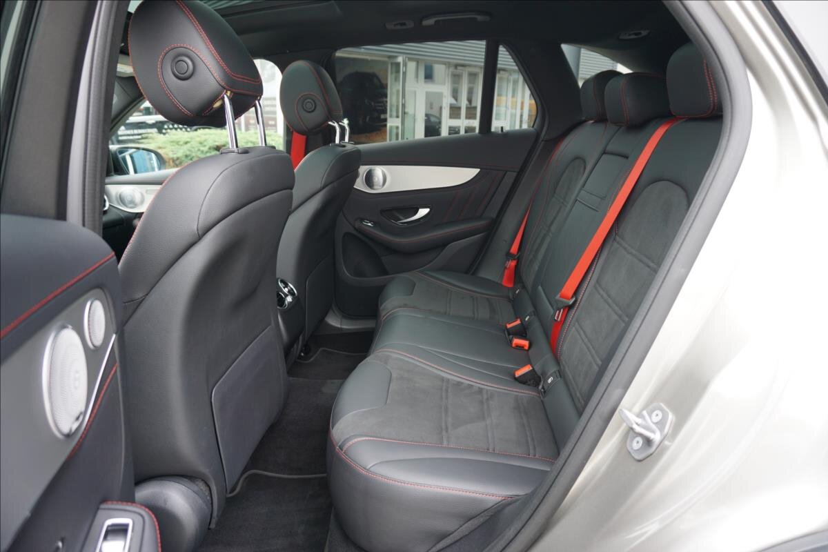 Mercedes-Benz GLC SUV 3,0 l 287 kw