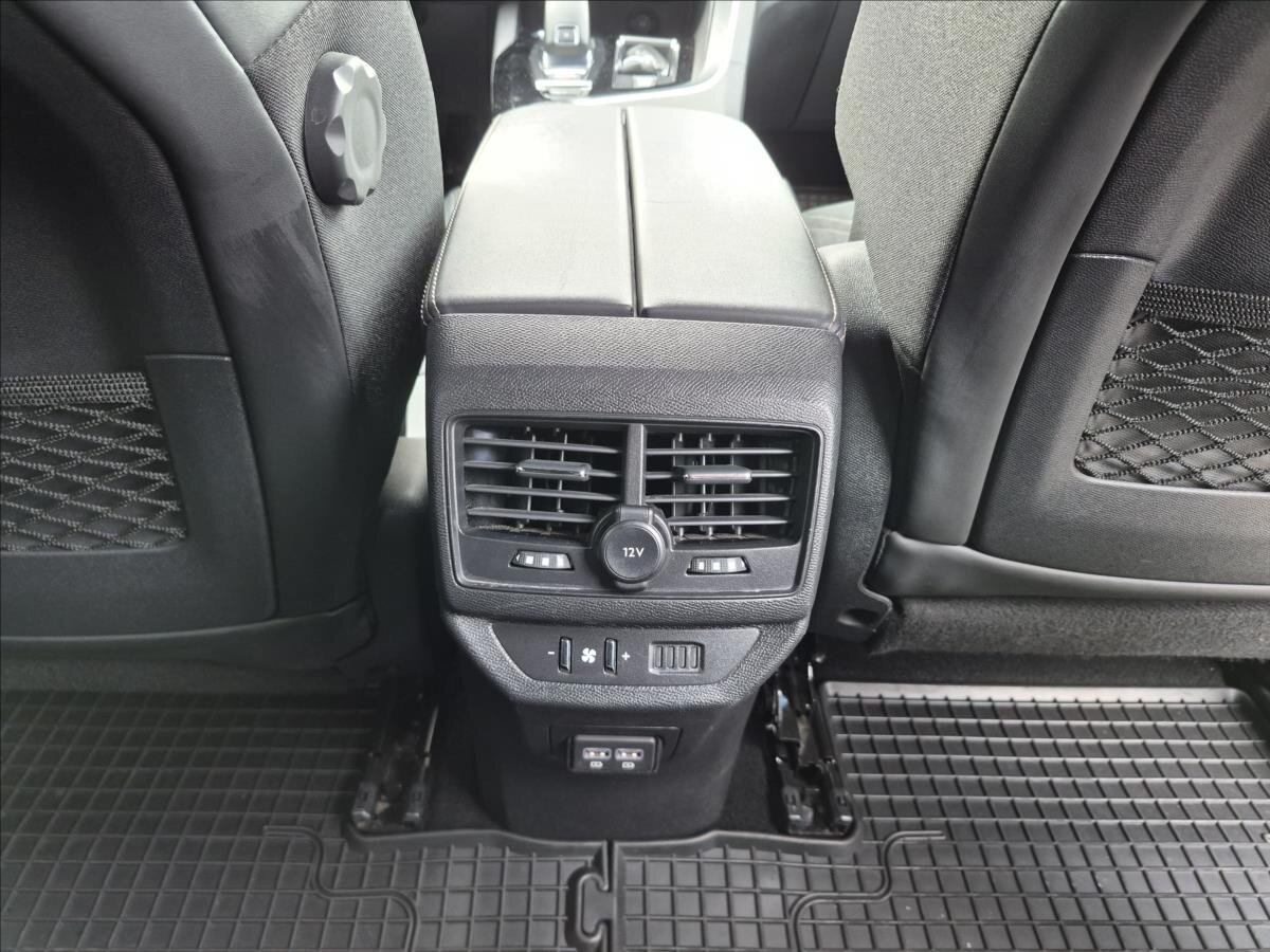 Peugeot 5008 MPV 1,6 l 133 kw