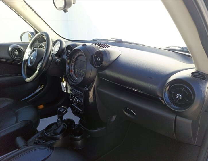 Mini Countryman SUV / Terénní 2,0 l 82 kw