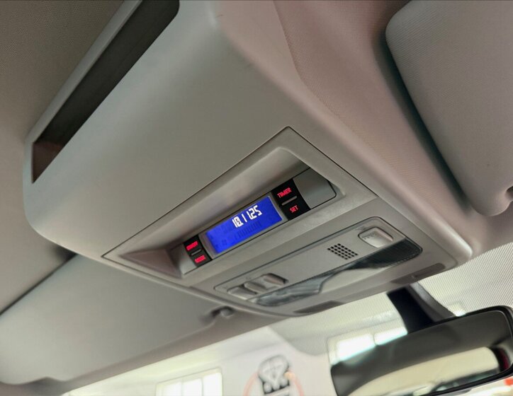 Volkswagen Transporter 19