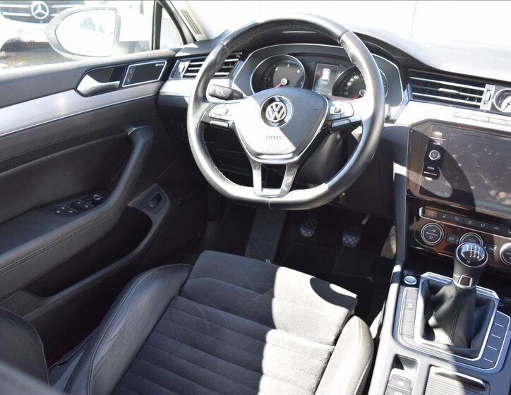 Volkswagen Passat 32