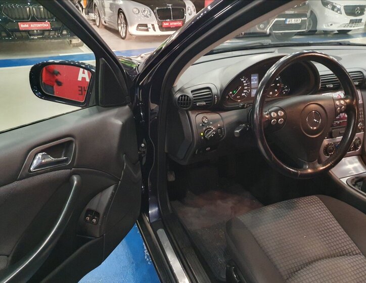 Mercedes-Benz Třídy C Hatchback 1,8 l 105 kw