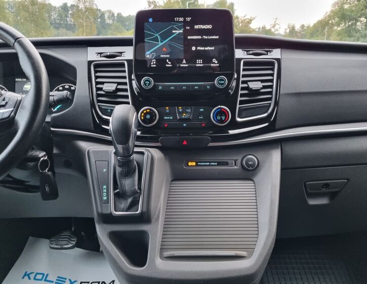 Ford Tourneo Custom 23