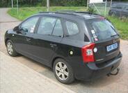 KIA Carens 4