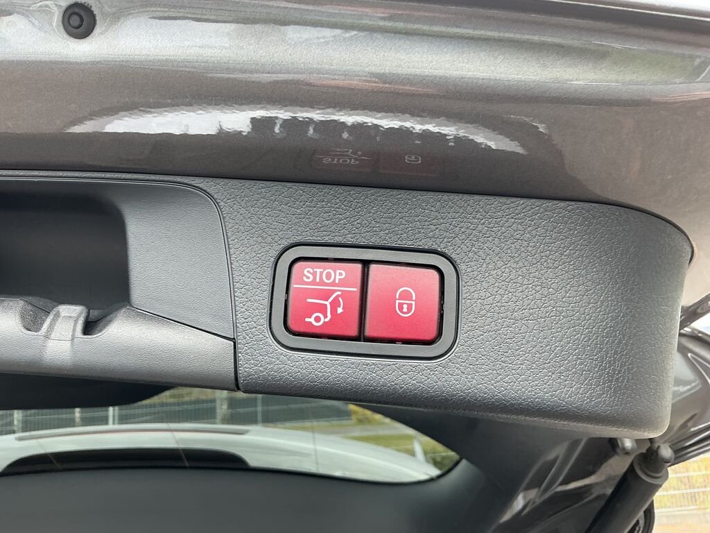 Mercedes-Benz GLB SUV / Terénní 2,0 l 140 kw