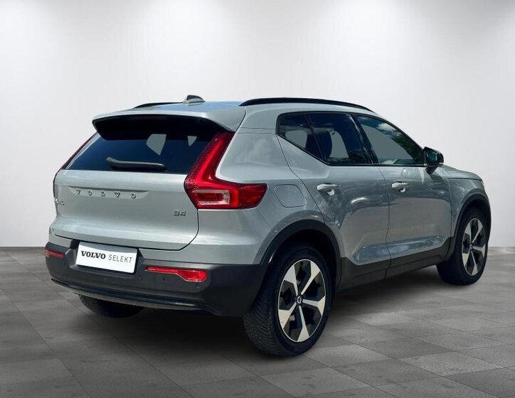 Volvo XC40 SUV 2,0 l 145 kw